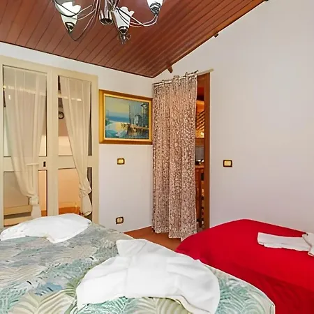 בקתה - Garden Vaccarizzo-Delfino